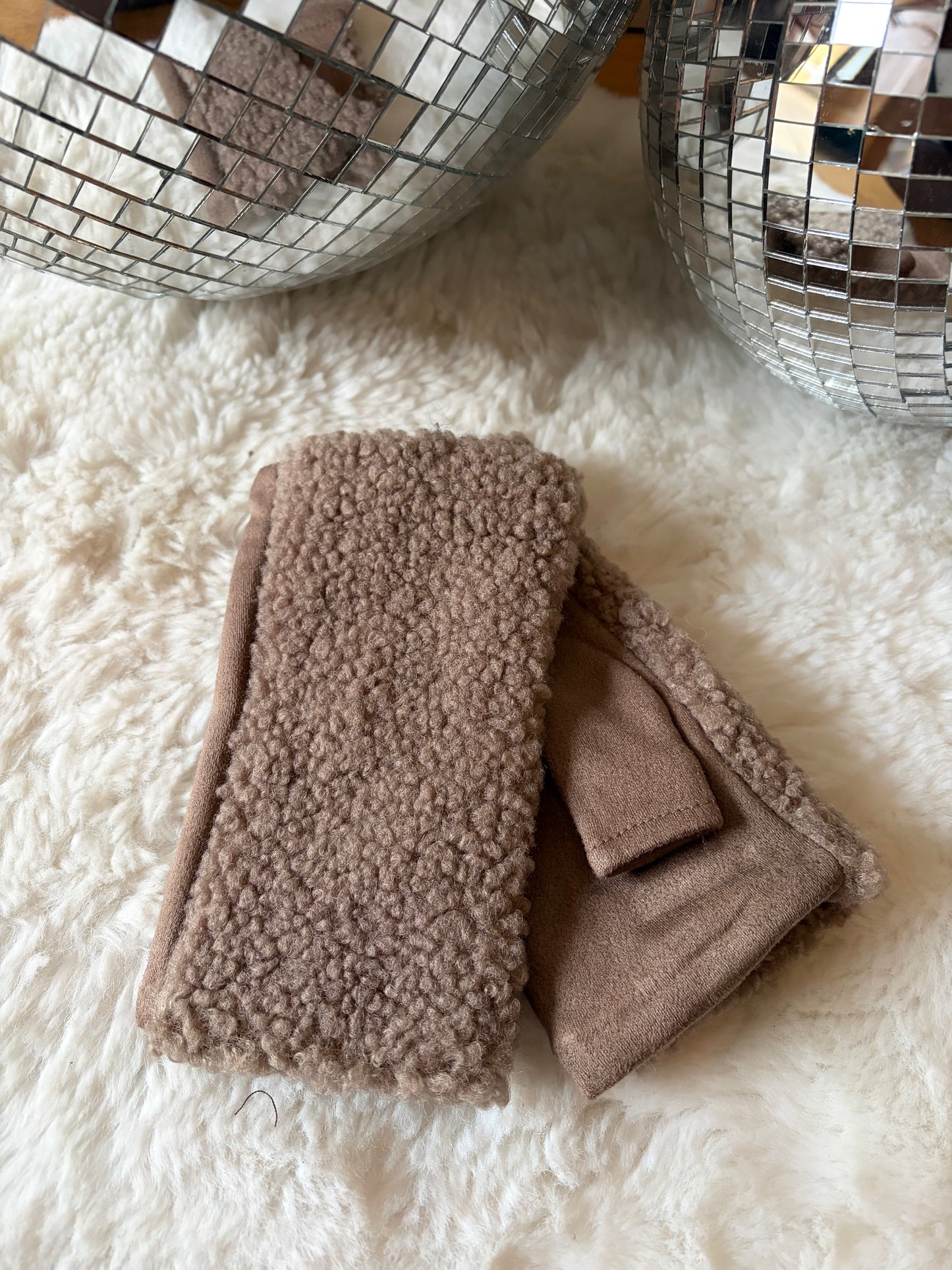 Mitaines sherpa taupe