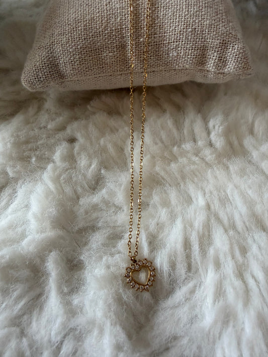 Collier doré coeur