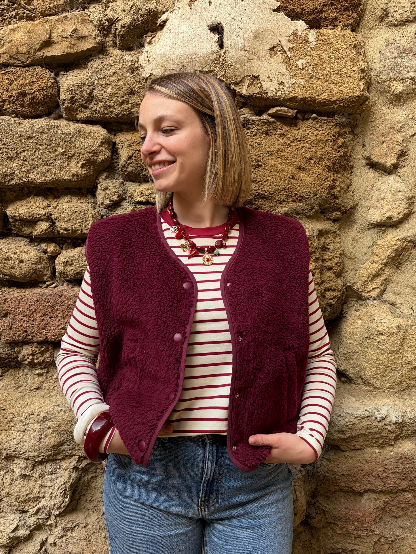 Veste sans manche bordeaux SASHA - Anemone Store