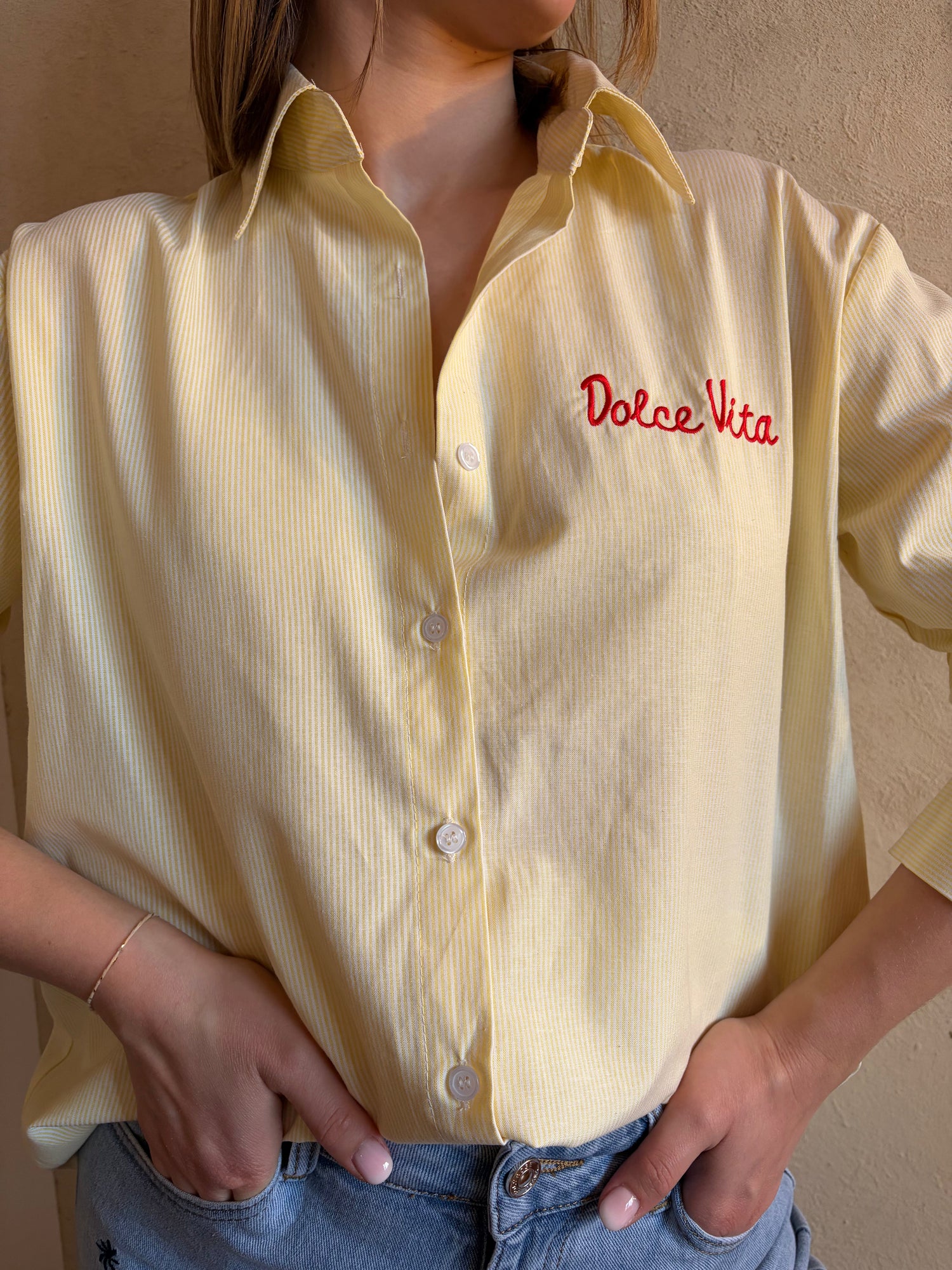 BLOUSES, TEE-SHIRTS & CHEMISES