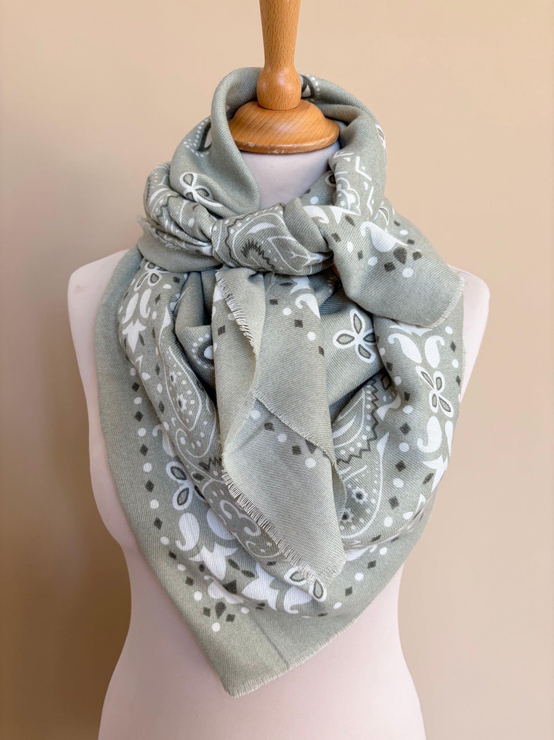Foulard vert d’eau - Anemone Store