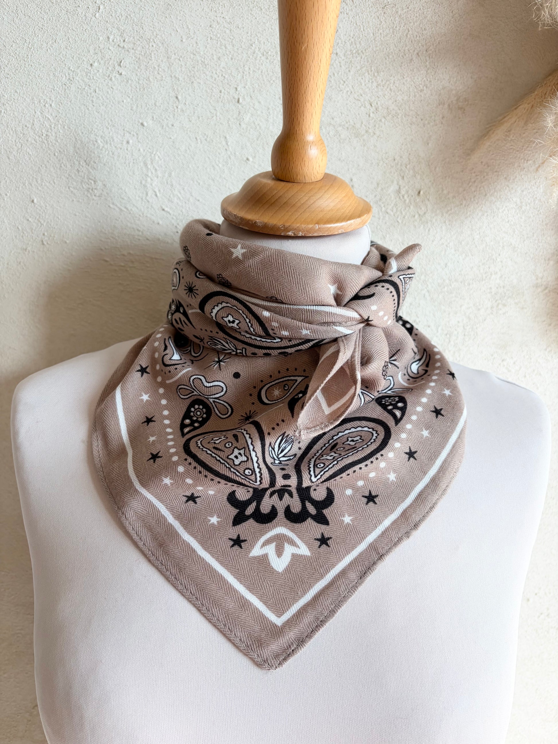 Foulard carré - Anemone Store