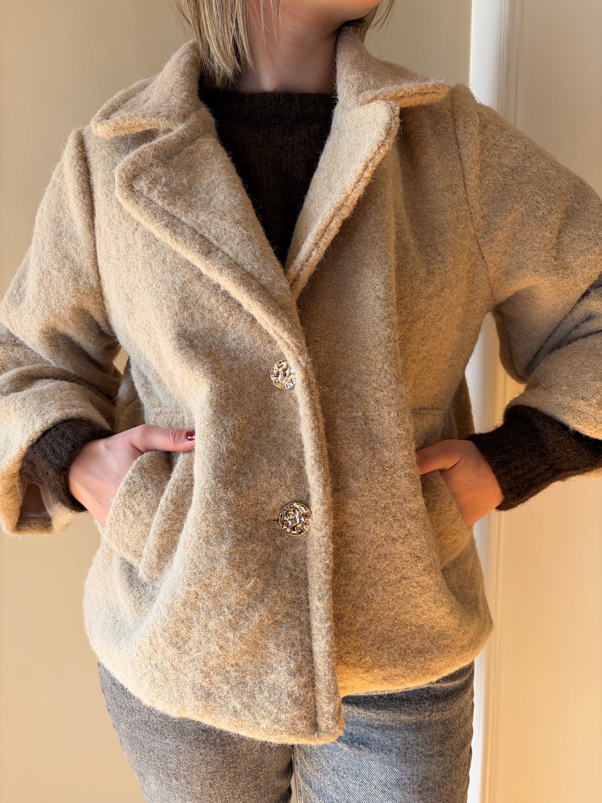 Veste laine bouillie boutons dorés OLGA - Anemone Store