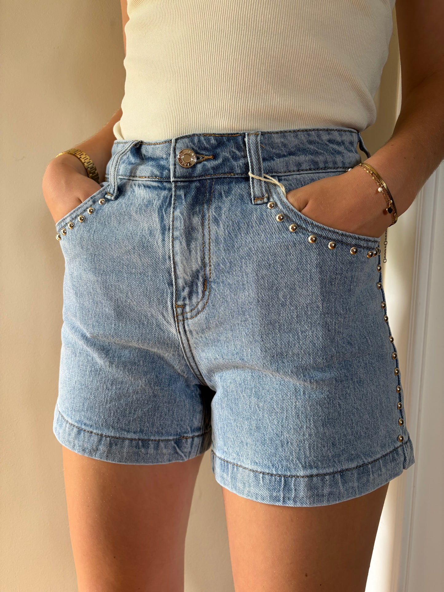 Short CLOUS