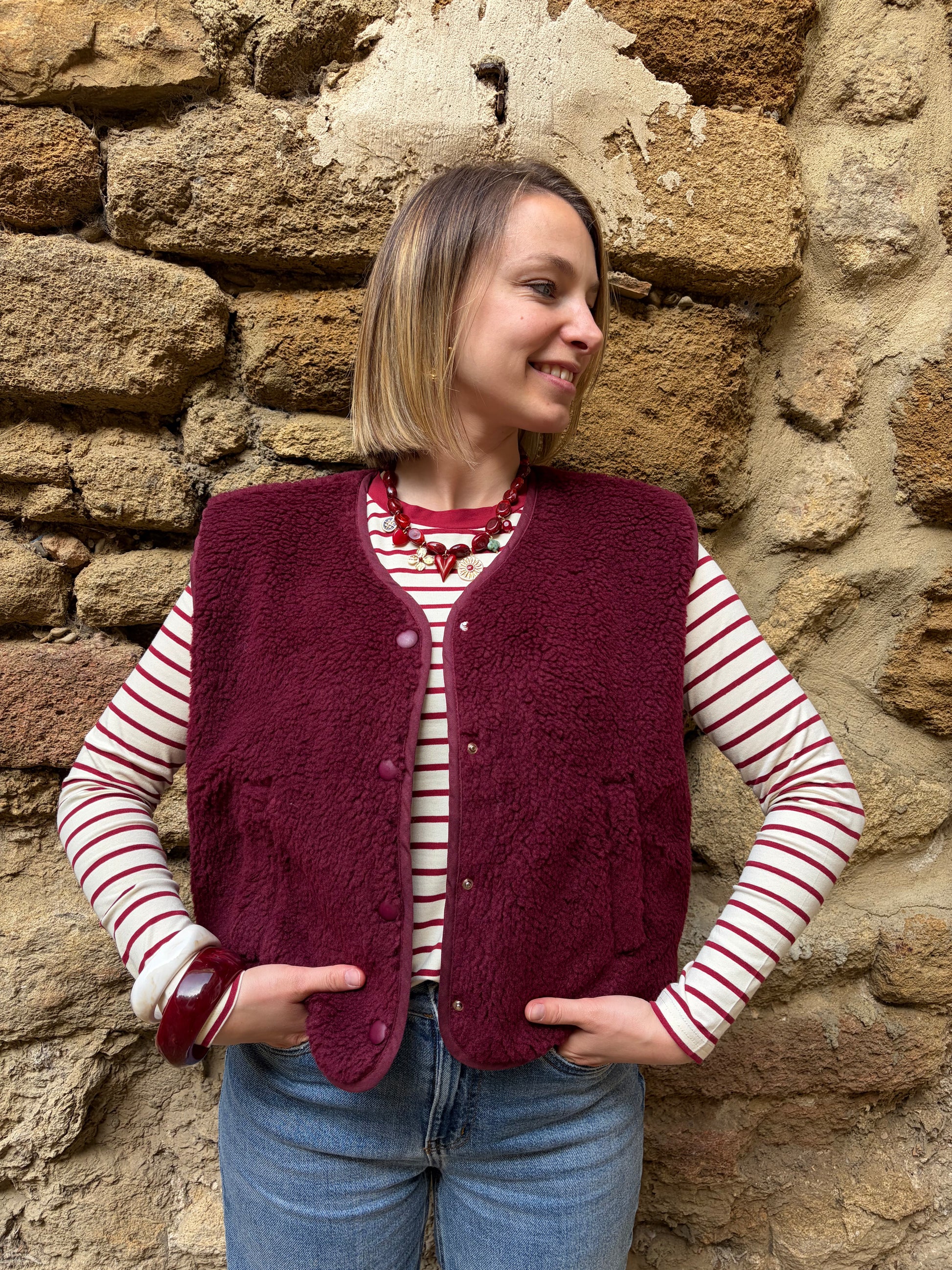 Veste sans manche bordeaux SASHA - Anemone Store