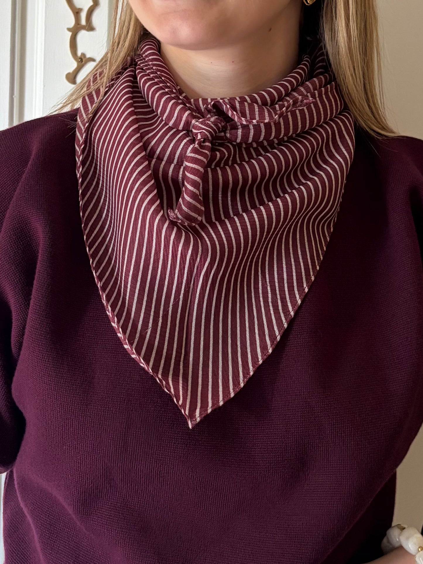 Foulard triangle bordeaux