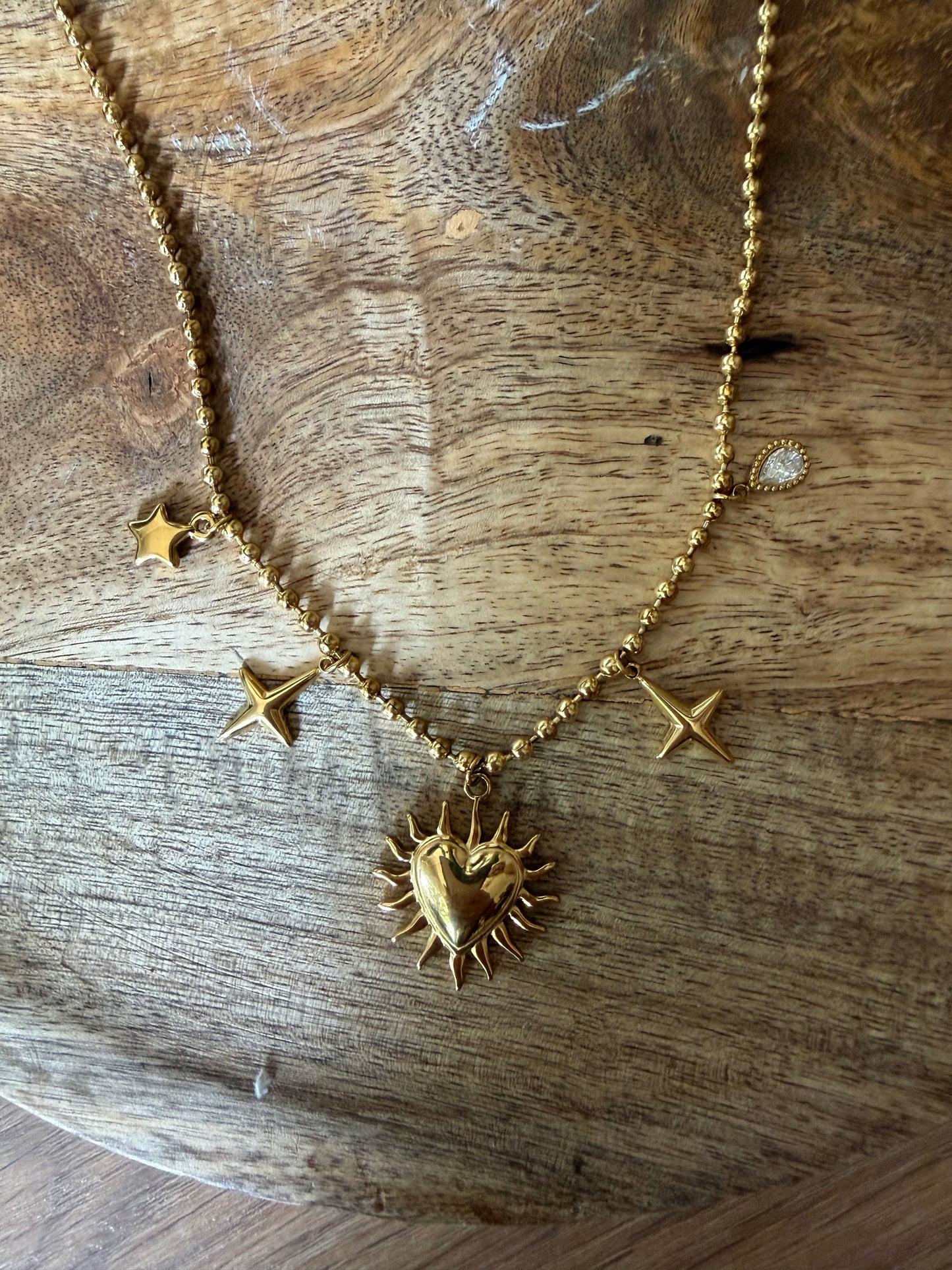 Collier doré
